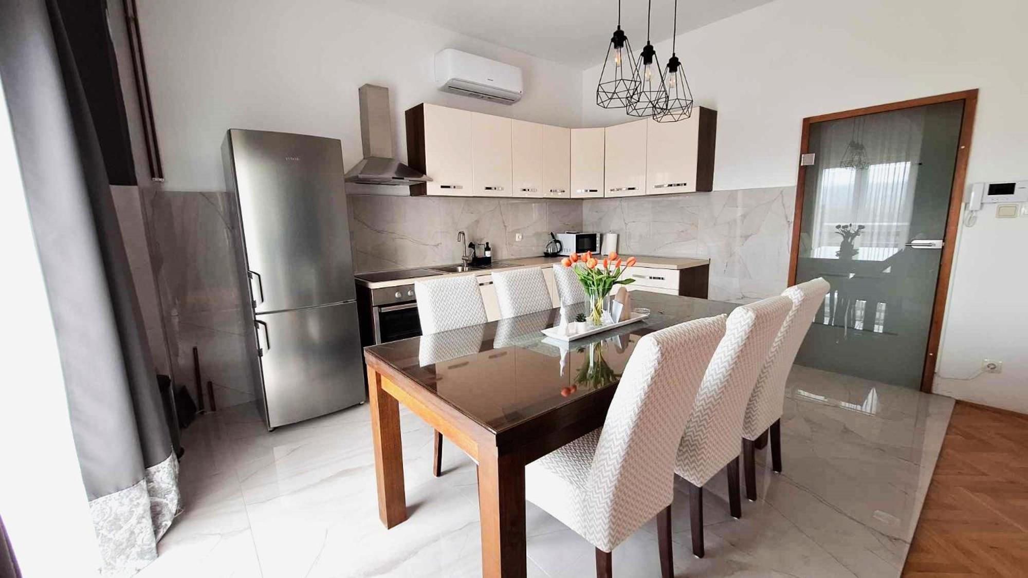 אימוטסקי Kosante - Luxury Apartment - 150 M2 With Fitness Room מראה חיצוני תמונה